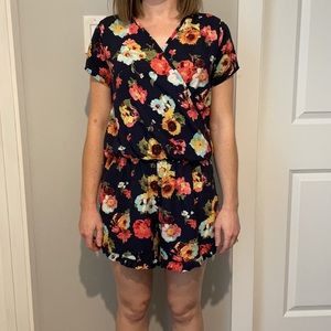 Floral romper size S